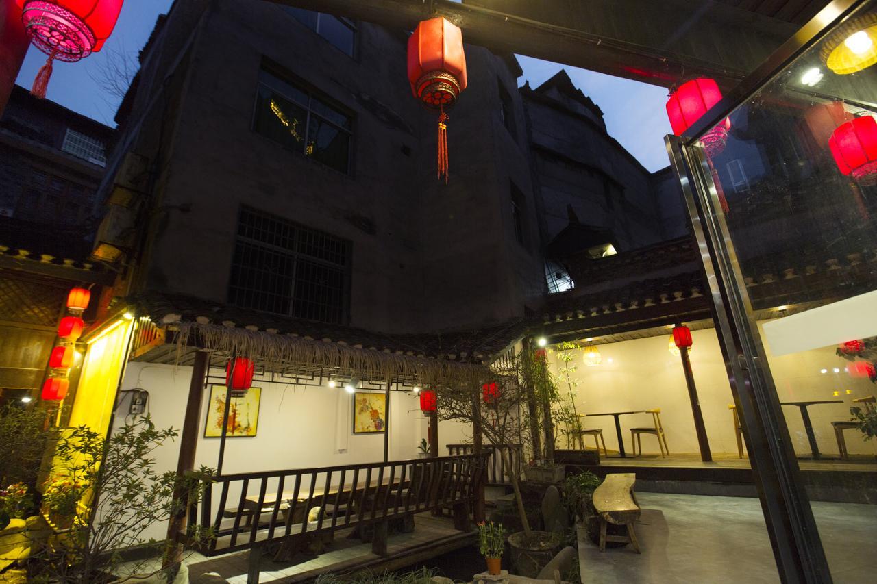 Fenghuang Poshan Inn Esterno foto