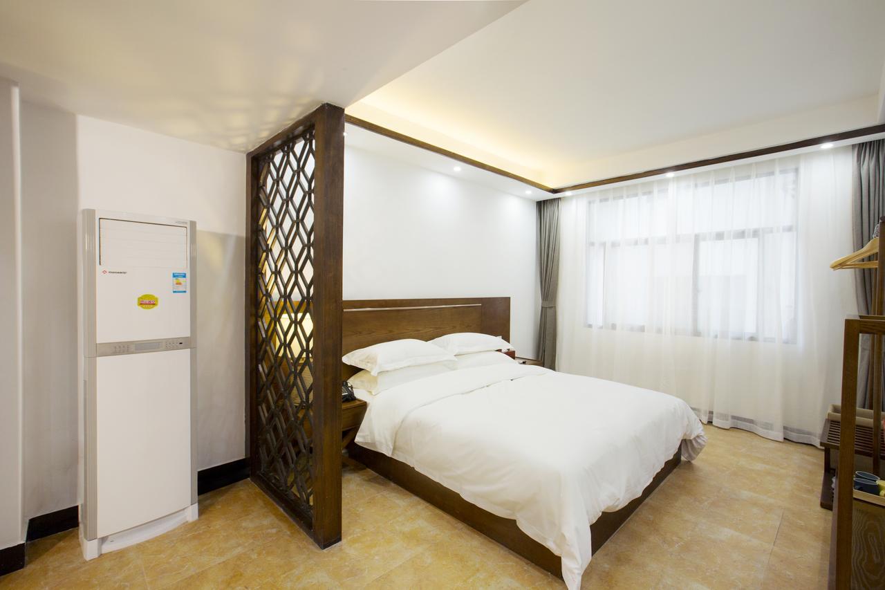 Fenghuang Poshan Inn Esterno foto